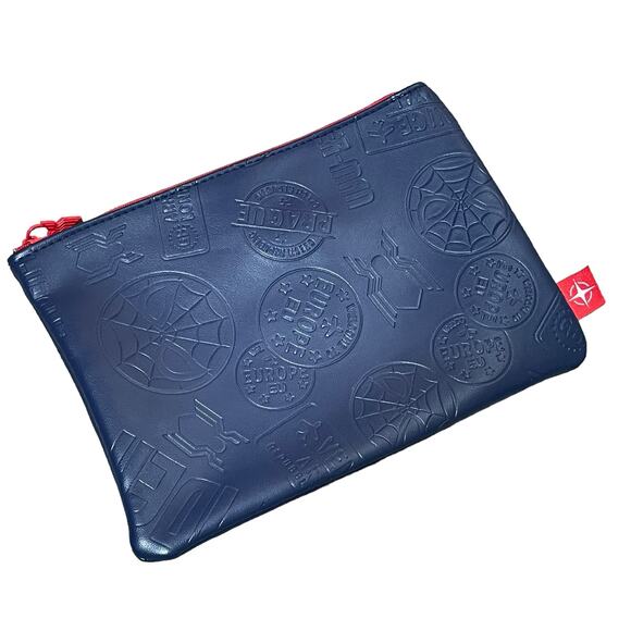 United Airlines First Class Marvel SpiderMan Far From Home Amenity Travel Bag - Picture 7 of 12